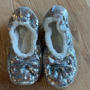 Snoozie Sequin Silver Women's Slippers